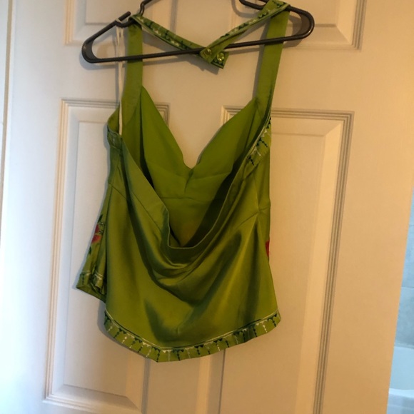Never worn -women top - Picture 2 of 2
